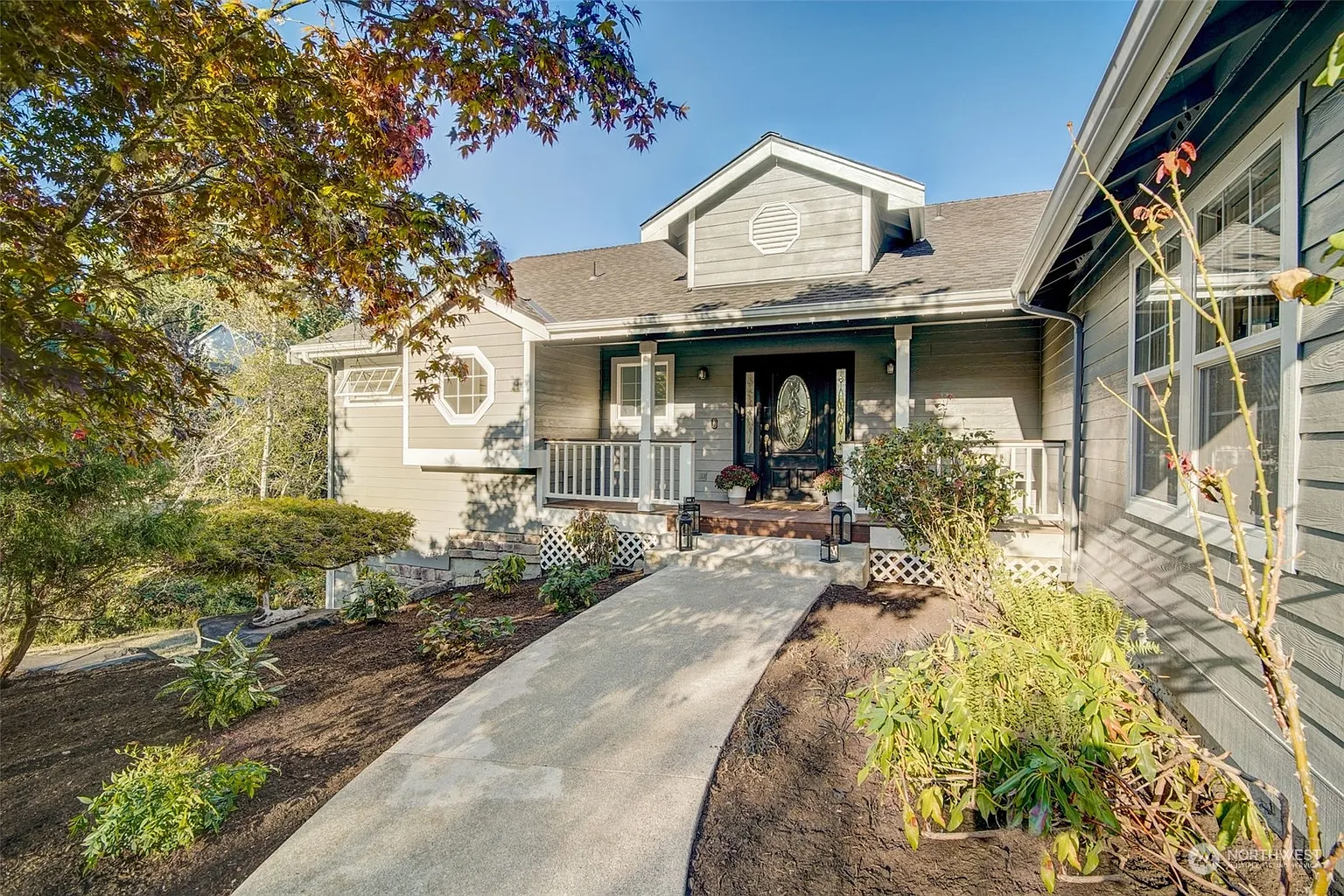 147 Island Boulevard photo 1