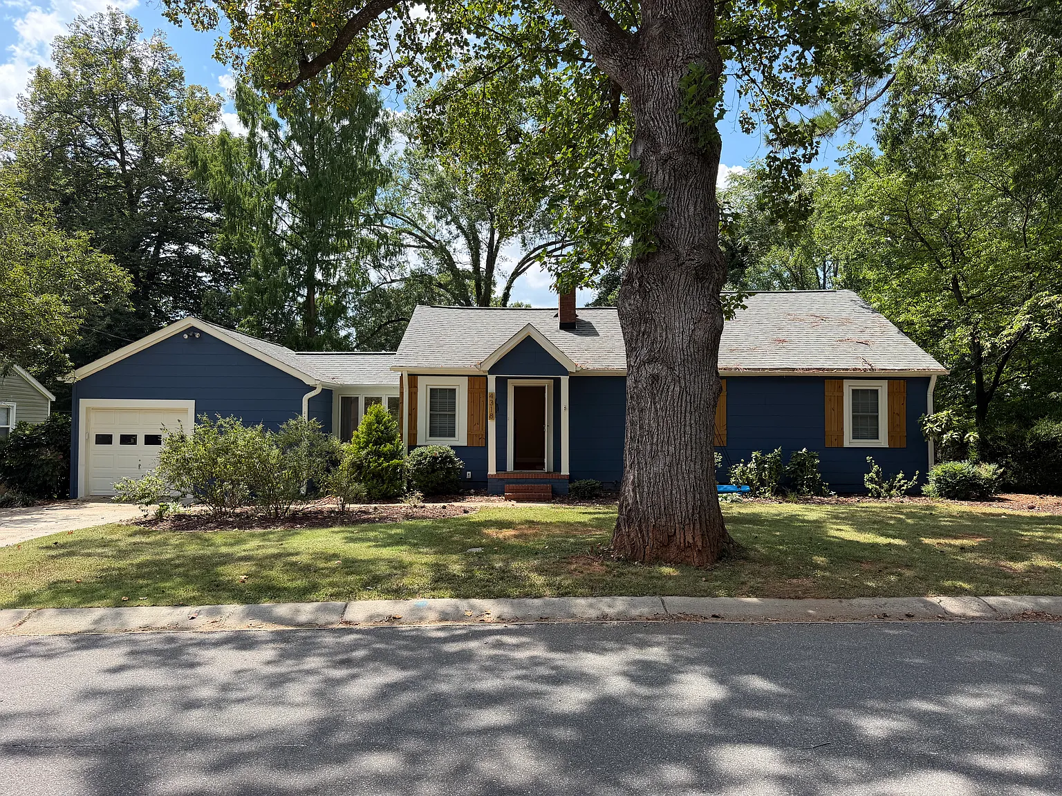3 bed, 1455 sqft, $2,950 — Photo 1