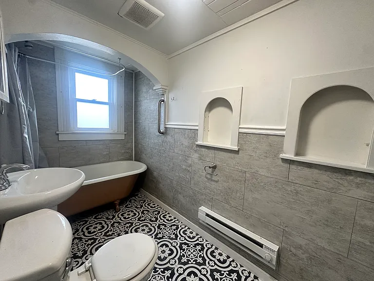 525 Pennsylvania Ave #5 — Photo 6