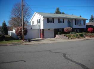 904 McKinley St, Hazleton, PA 18202