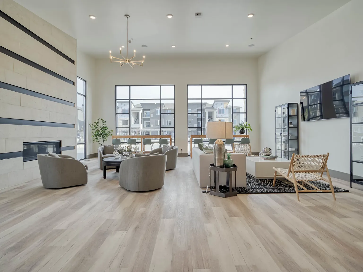 Eden Apartments — Photo 4