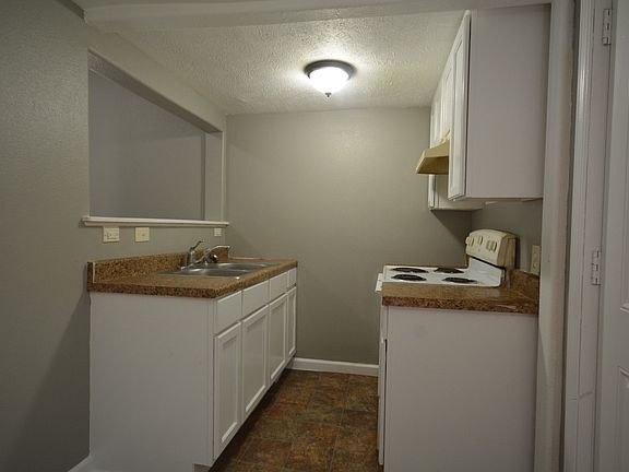 5th image of 1110 W Atlantic St