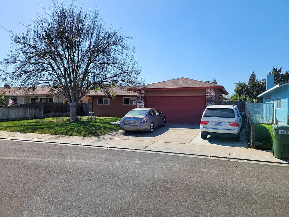 1st image of 2909 Serramonte St