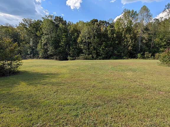 4th image of 912 Jones Crossing Rd
