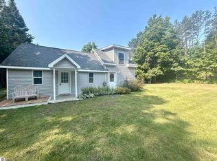404 Kentucky Ave, Cadillac, MI 49601