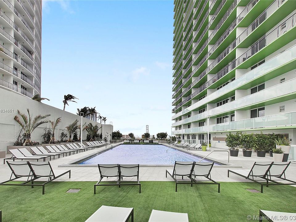 1st image of 1752 N Bayshore Dr #33J