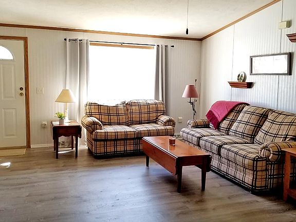 3rd image of 638 Fresh Pond Ave Unit 330