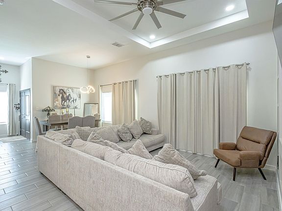 5th image of 1608 Fresnillo Dr