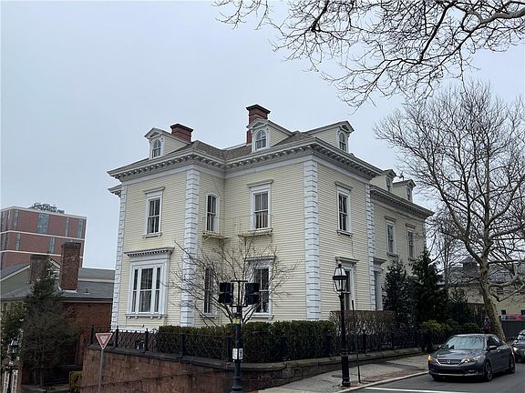 2nd image of 188 Benefit St Unit 1