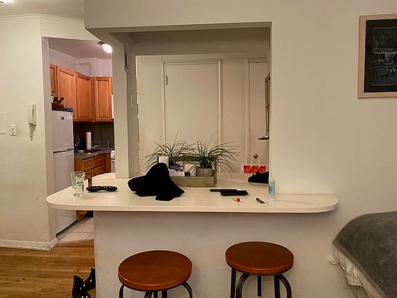 4th image of 27 E 13th St APT 7A