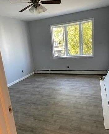 3rd image of 146 Lyon Pl Floor 2