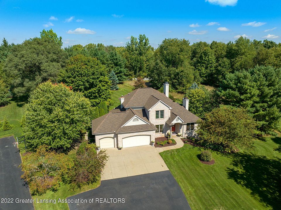 1st image of 4390 Carmine Ct