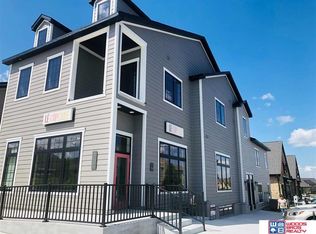 7101 Kentwell Ln APT 2, Lincoln, NE 68516