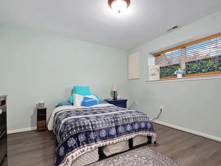 813 Jubal Way — Photo 17