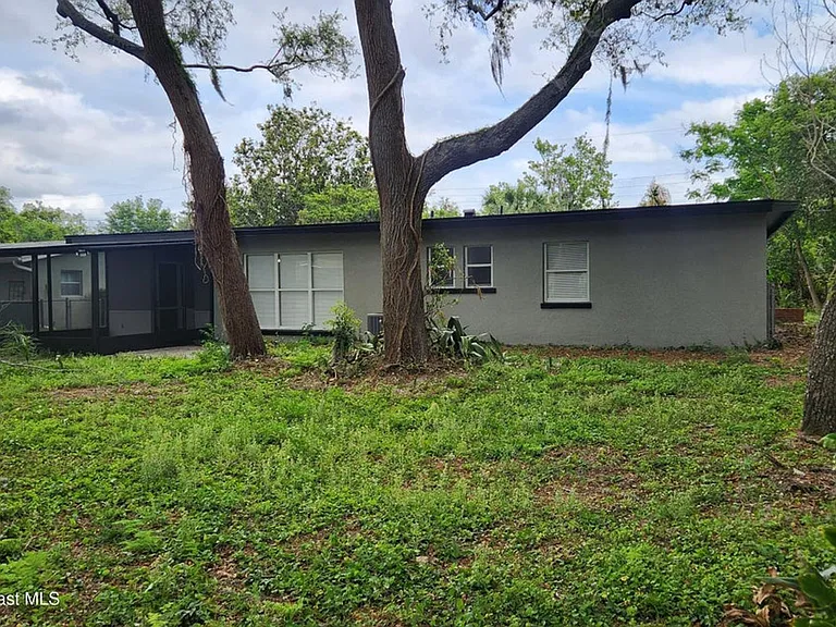 102 S Christmas Hill Rd — Photo 18
