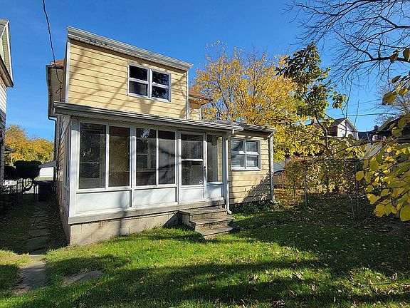 2nd image of 2315 Lagrange St