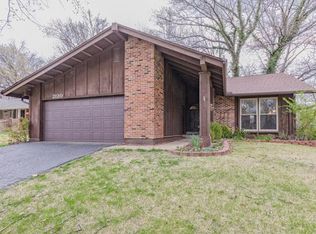 2120 Butterfield Ct, Maryland Heights, MO