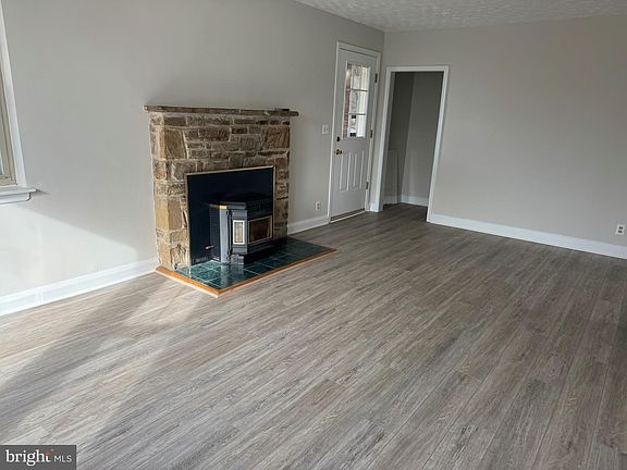 5th image of 11415 Eastern Ave