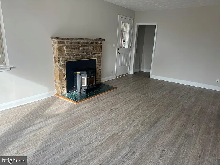 11415 Eastern Ave — Photo 5
