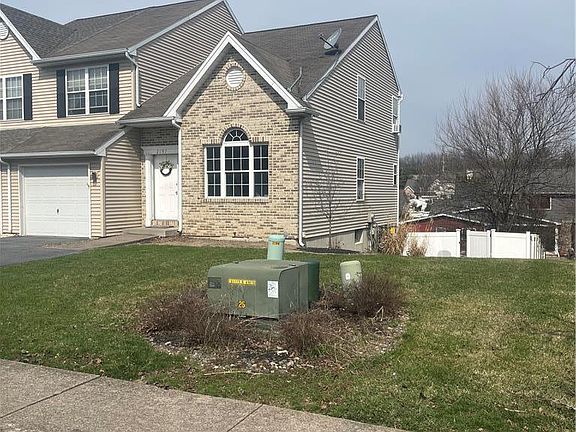 2nd image of 2197 Juniper Dr N