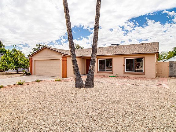 3rd image of 2515 E Louise Dr