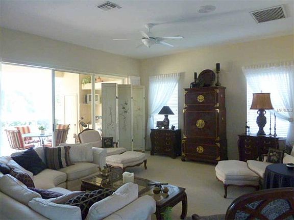 3rd image of 6618 Seven Pines Dr