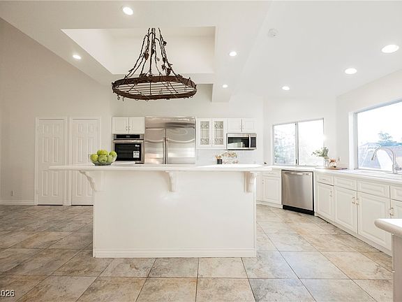5th image of 5925 Obannon Dr