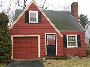 1324 Allen St, Springfield, MA 01118