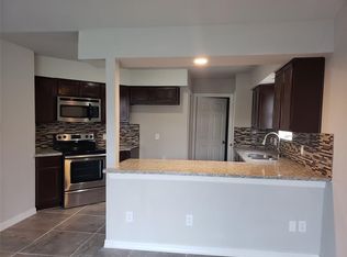 3304 Sandpiper Dr, Baytown, TX 77521