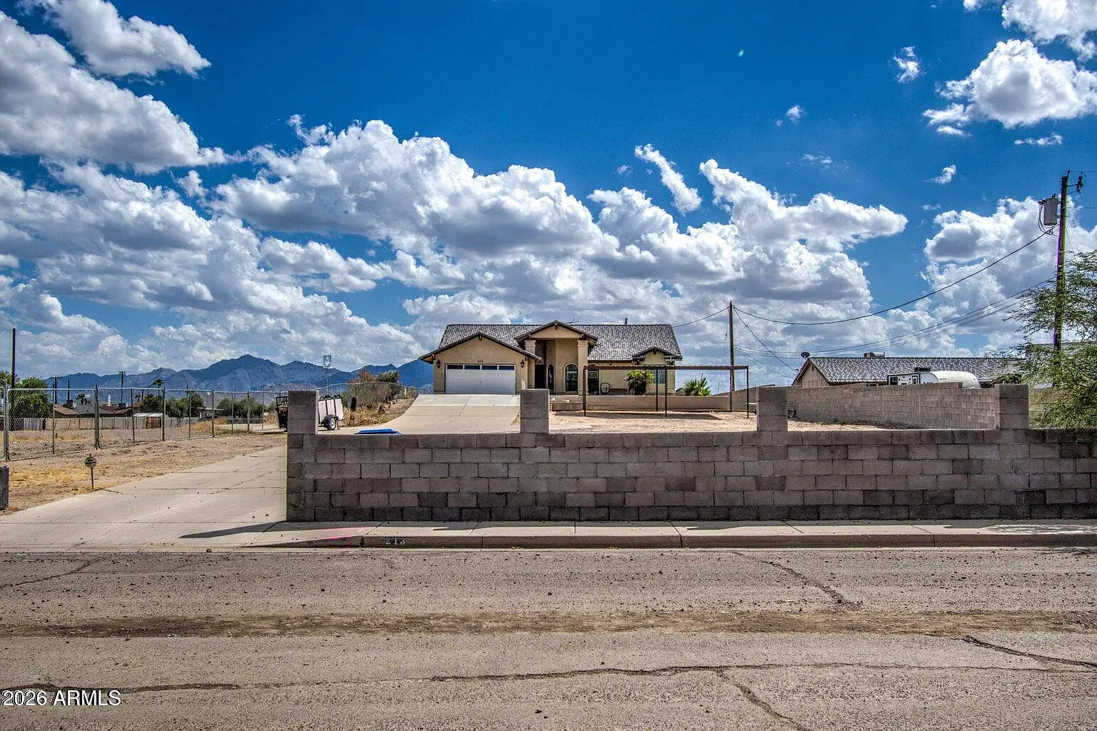 4 bed, 3.0 bath, 3722 sqft, $3,200 — Photo 1
