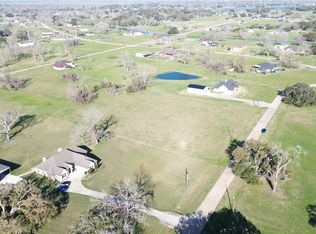 1532 Flintlock Ct, Angleton, TX 77515