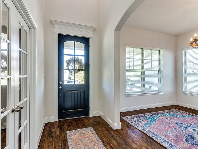 861 Highlands Ave — Photo 5