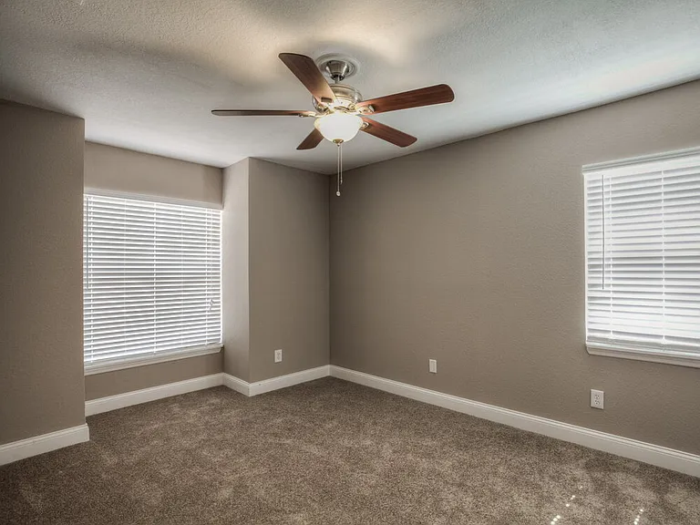 350 Trade Wind Dr — Photo 6