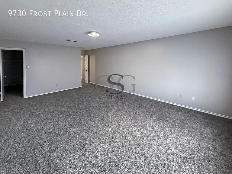 9730 Frost Plain Dr — Photo 9