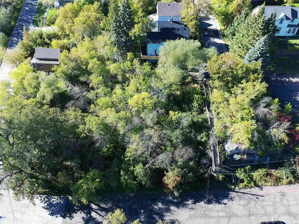 30x 18 1/2 Ave W, Duluth, MN 55806