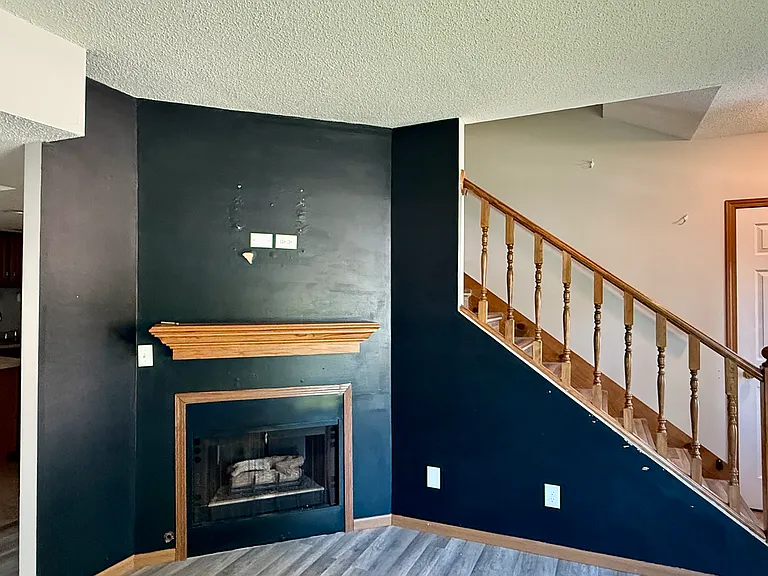 47 Shelly Dr — Photo 3