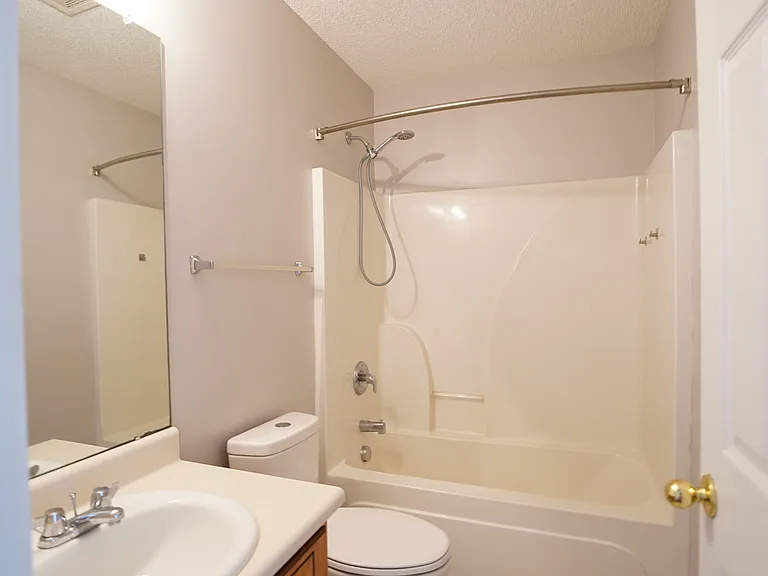 134 Mustang Dr — Photo 27
