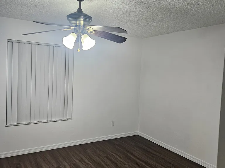 135 Hidden Springs Cir — Photo 18