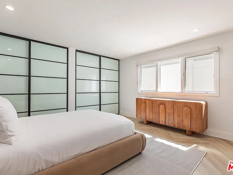 502 Evelyn Pl — Photo 19