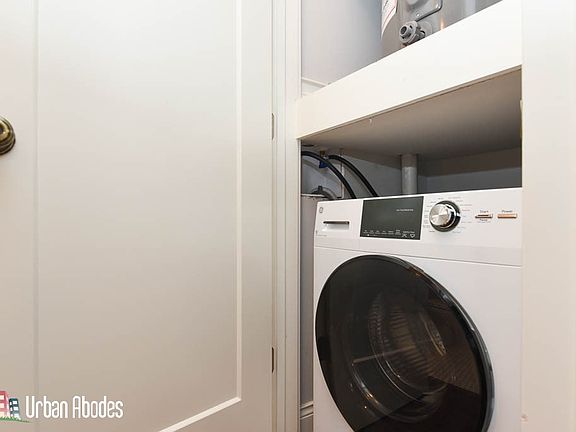 4th image of 640 W Wrightwood Ave APT 109