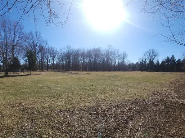 1636 Dover Center Rd, Westlake, OH 44145