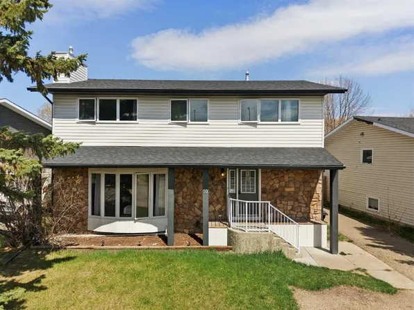 10 SW Blackstone Ave, Lacombe, AB T4L 1P8