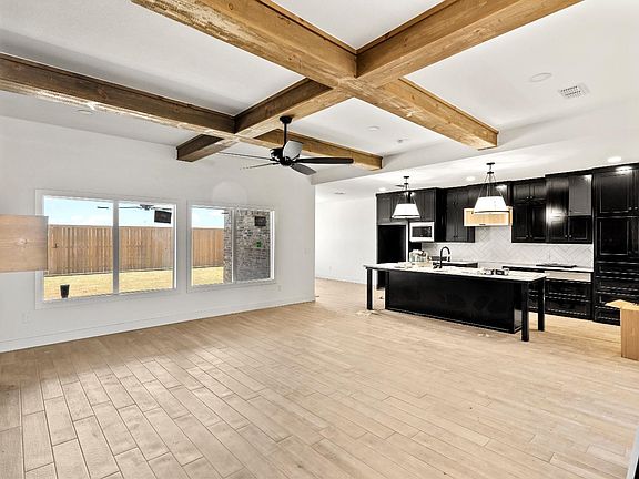 3rd image of 514 Avenue V