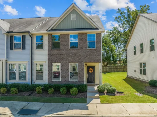 746 Maypearl Ln, Raleigh, NC 27610