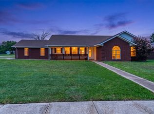 608 Aldridge St, Commerce, TX 75428