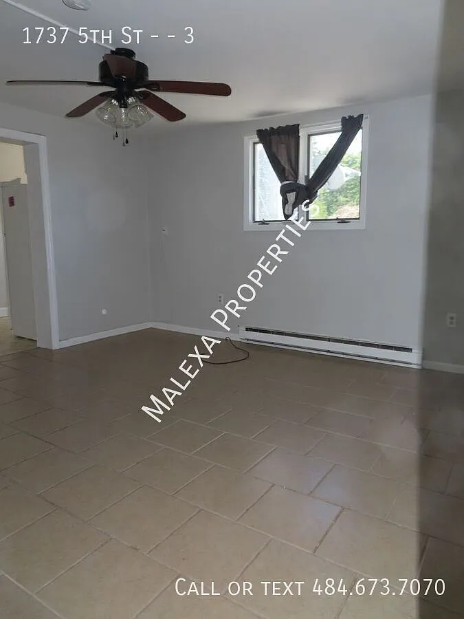 Building Photo - 1737 5th St #3