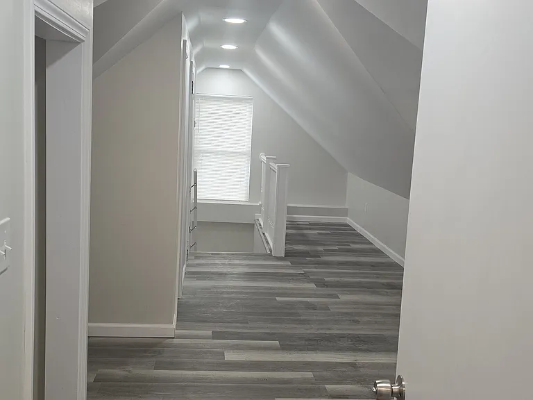 3363 W 30th St #UP — Photo 5