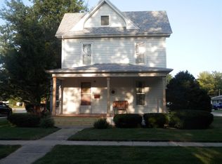 808 Pine St, La Porte City, IA 50651