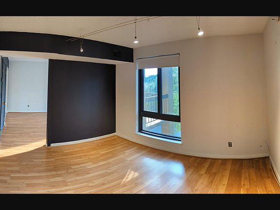 4th image of 801 N Howard St APT 372