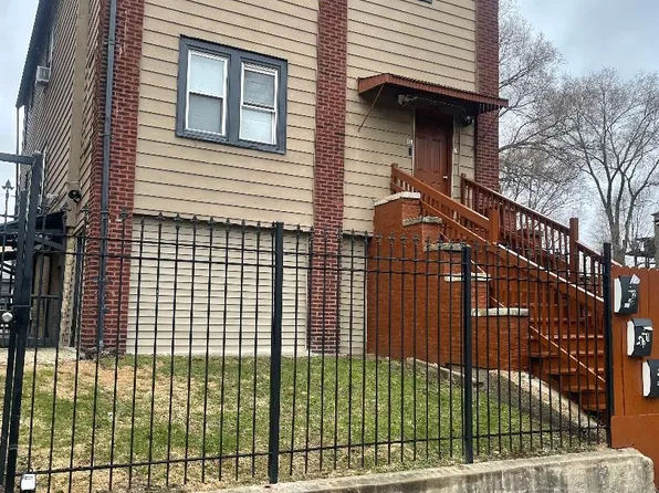 5918 S Calumet Ave #1, Chicago, IL 60637